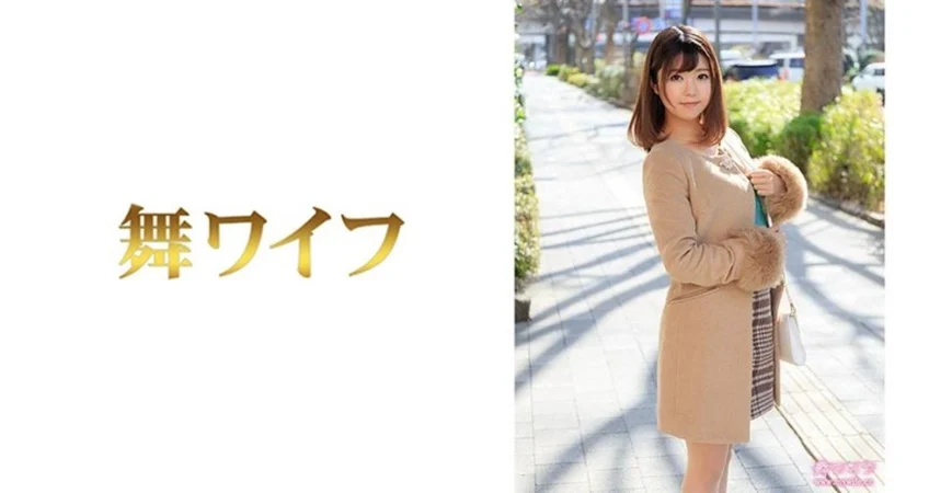 NURSERY RHYME狂贱人系列：绿帽视角看老婆被操，被激情舌吻呻吟娇喘